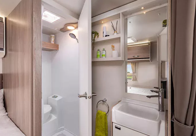 2026 Sprite Alpine 4 Washroom-1920x1920
