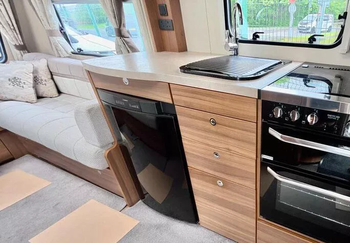 2016 Elddis Affinity 482 10