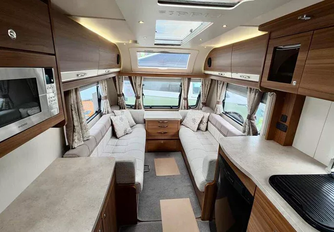 2016 Elddis Affinity 482 6