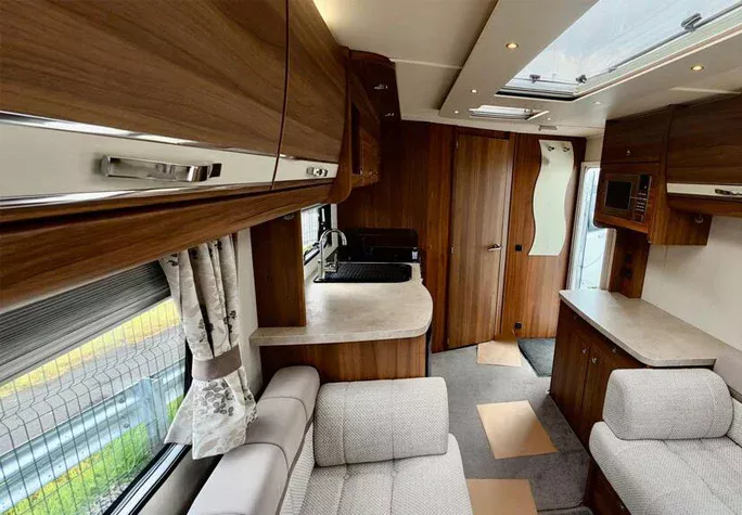 2016 Elddis Affinity 482 9