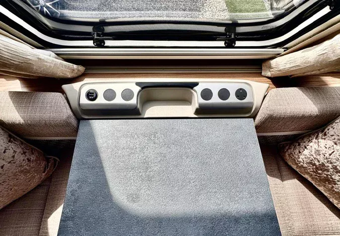2022 Swift Aventura M4EB 12