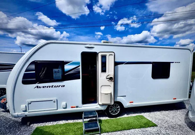 2022 Swift Aventura M4EB 3