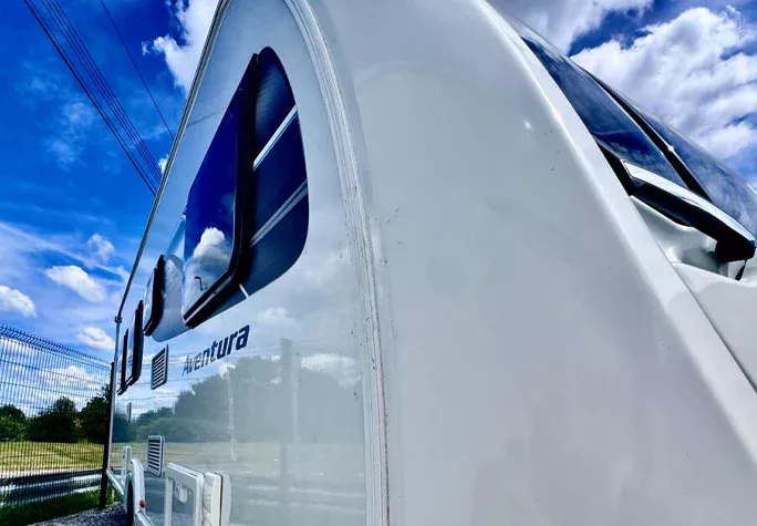 2022 Swift Aventura M4EB 6