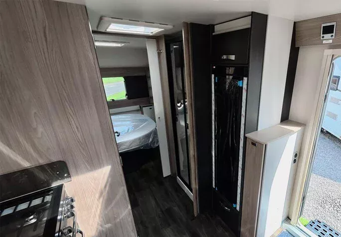 2026 Swift Conqueror 560L Grande 11