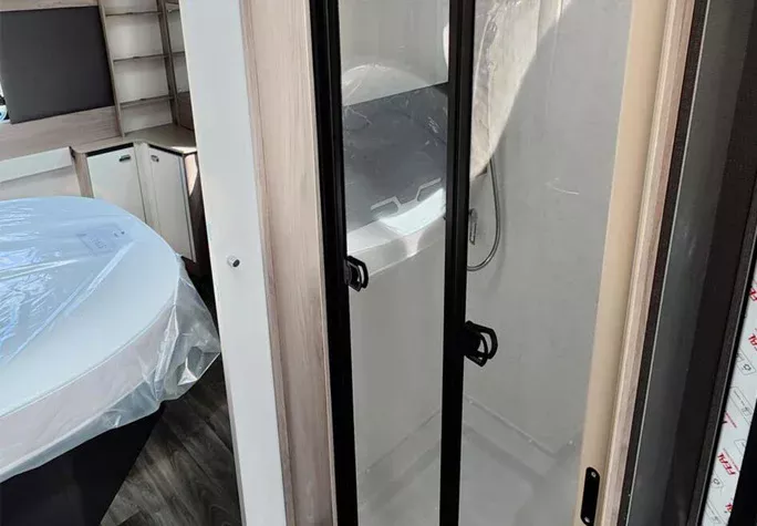 2026 Swift Conqueror 560L Grande 12
