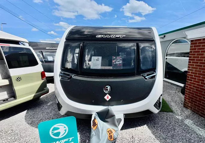 2026 Swift Conqueror 650l Grande 1