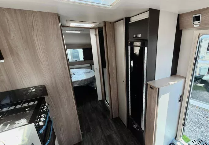 2026 Swift Conqueror 650l Grande 12