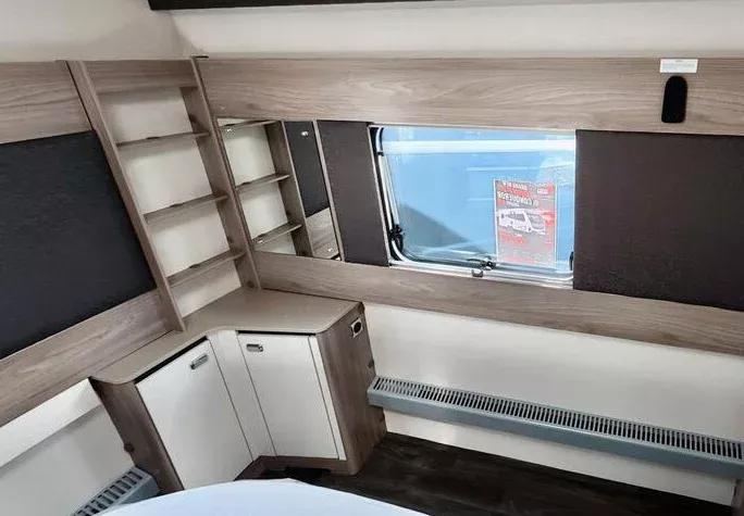 2026 Swift Conqueror 650l Grande 18