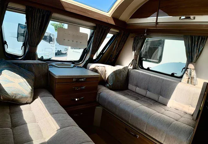 2015 Swift Challenger SE 570 10