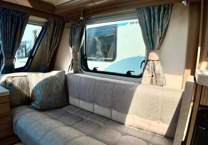 2015 Swift Challenger SE 570 11