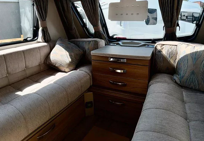 2015 Swift Challenger SE 570 12