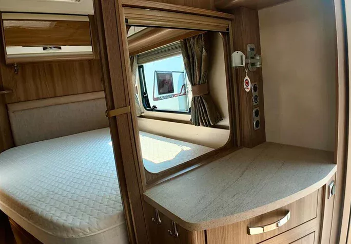 2015 Swift Challenger SE 570 15