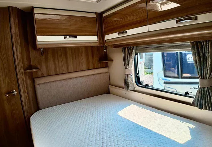 2015 Swift Challenger SE 570 19