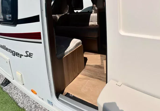 2015 Swift Challenger SE 570 7