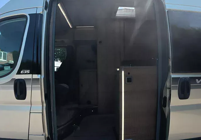 2021 Auto-Trail V-Line 635 Sport 11