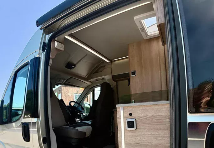 2021 Auto-Trail V-Line 635 Sport 13