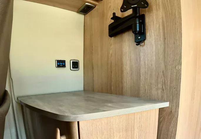 2021 Auto-Trail V-Line 635 Sport 17