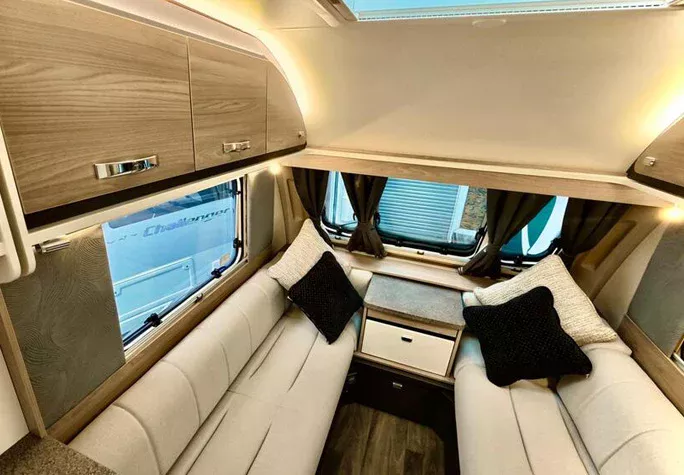 2026 Swift challenger 390 5