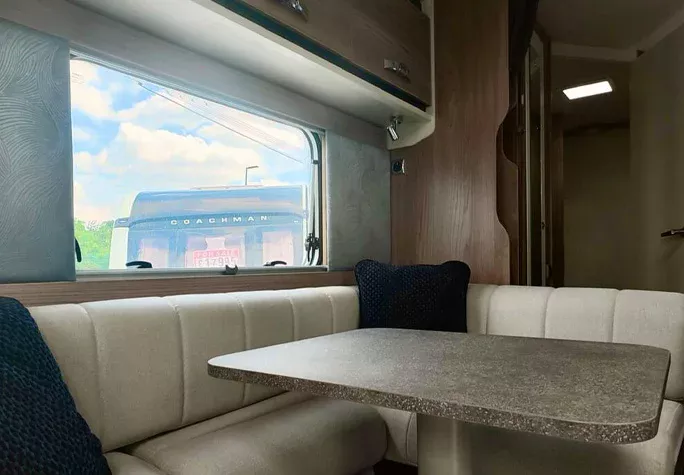 2026 Swift Challenger 640 10