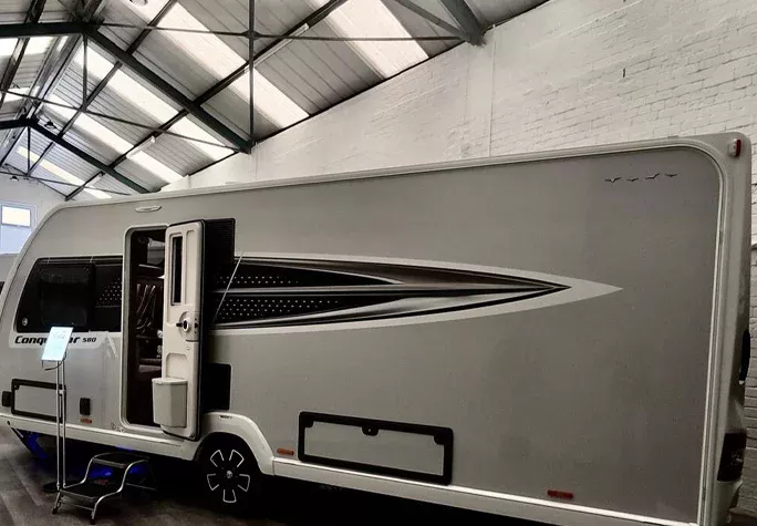 2026 Swift Conqueror 580 5