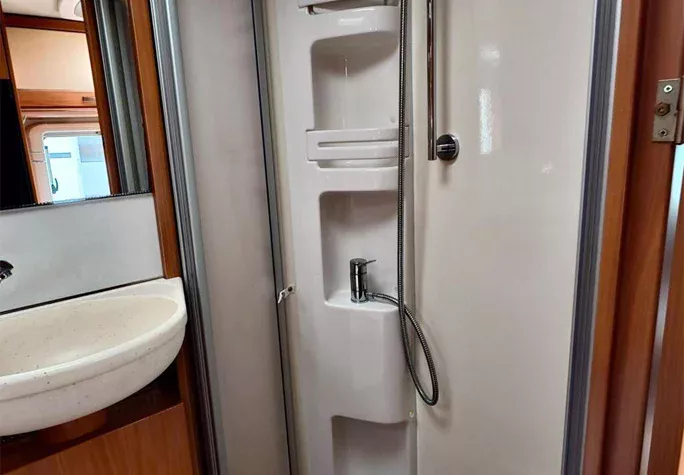 2014 Hymer M-LT 580 16