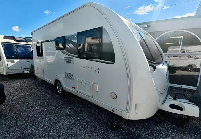 2018 Swift Freestyle SE S4 4