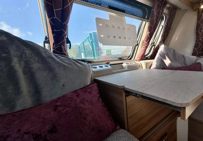 2020 Swift Challenger 560 14