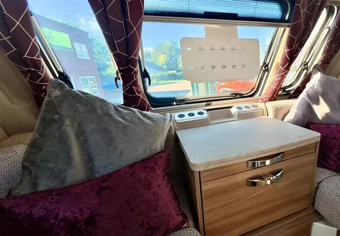 2020 Swift Challenger 560 15