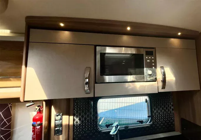 2020 Swift Challenger 560 30