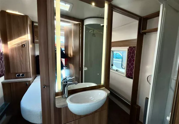 2020 Swift Challenger 560 46