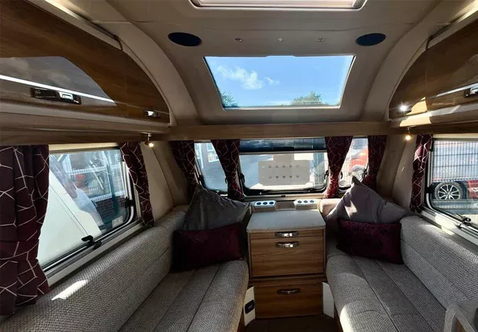 2020 Swift Challenger 560 7