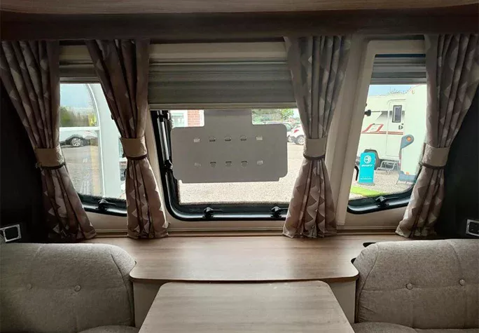 2023 Coachman VIP 575 17