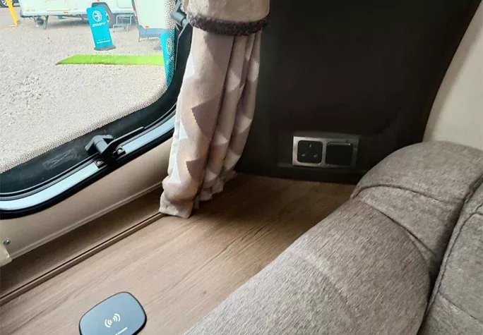 2023 Coachman VIP 575 20