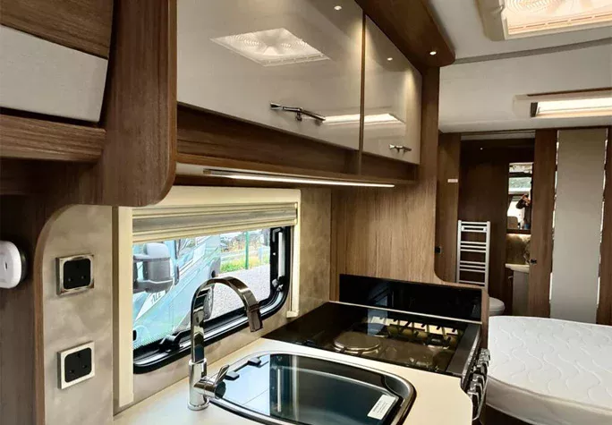 2023 Coachman VIP 575 22