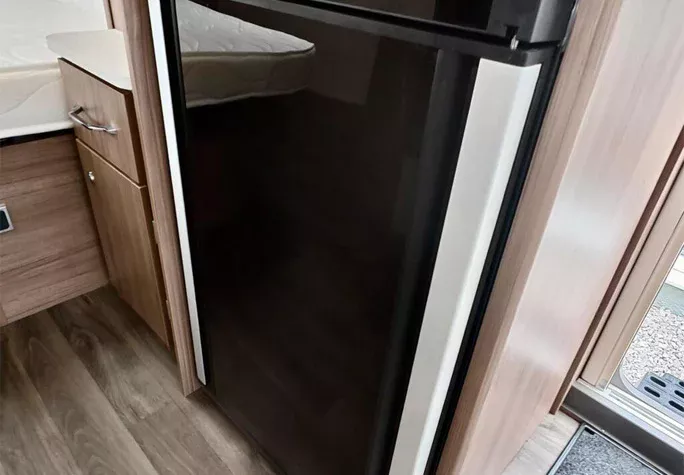 2023 Coachman VIP 575 30