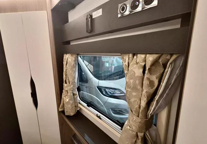 2026 Swift Elegance Grande 845 41