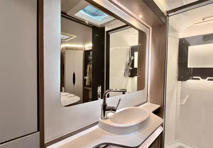 2026 Swift Elegance Grande 845 47