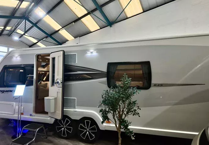 2026 Swift Elegance Grande 845 6